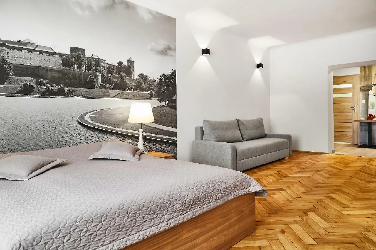 Krakow For You Budget Apartments 0*,
