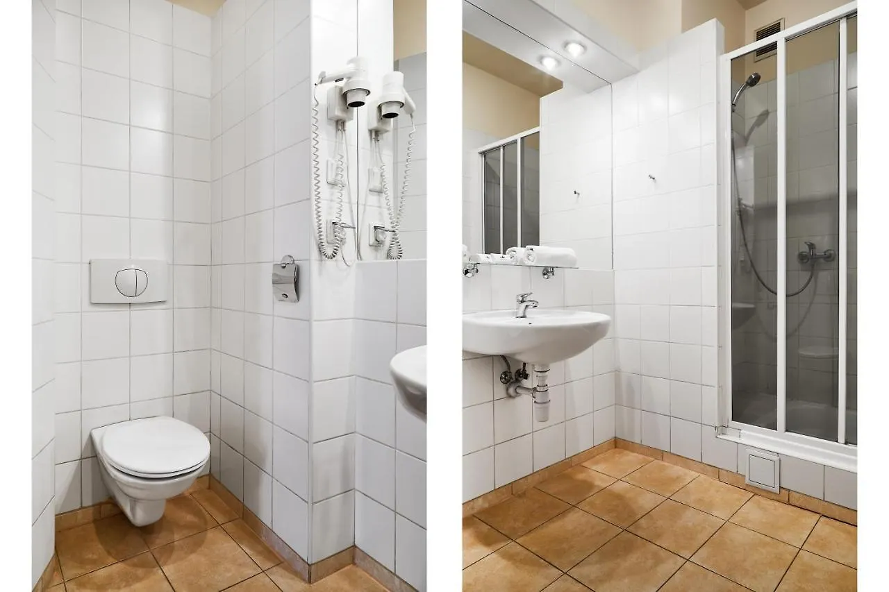 Krakow For You Budget Apartments 0*,